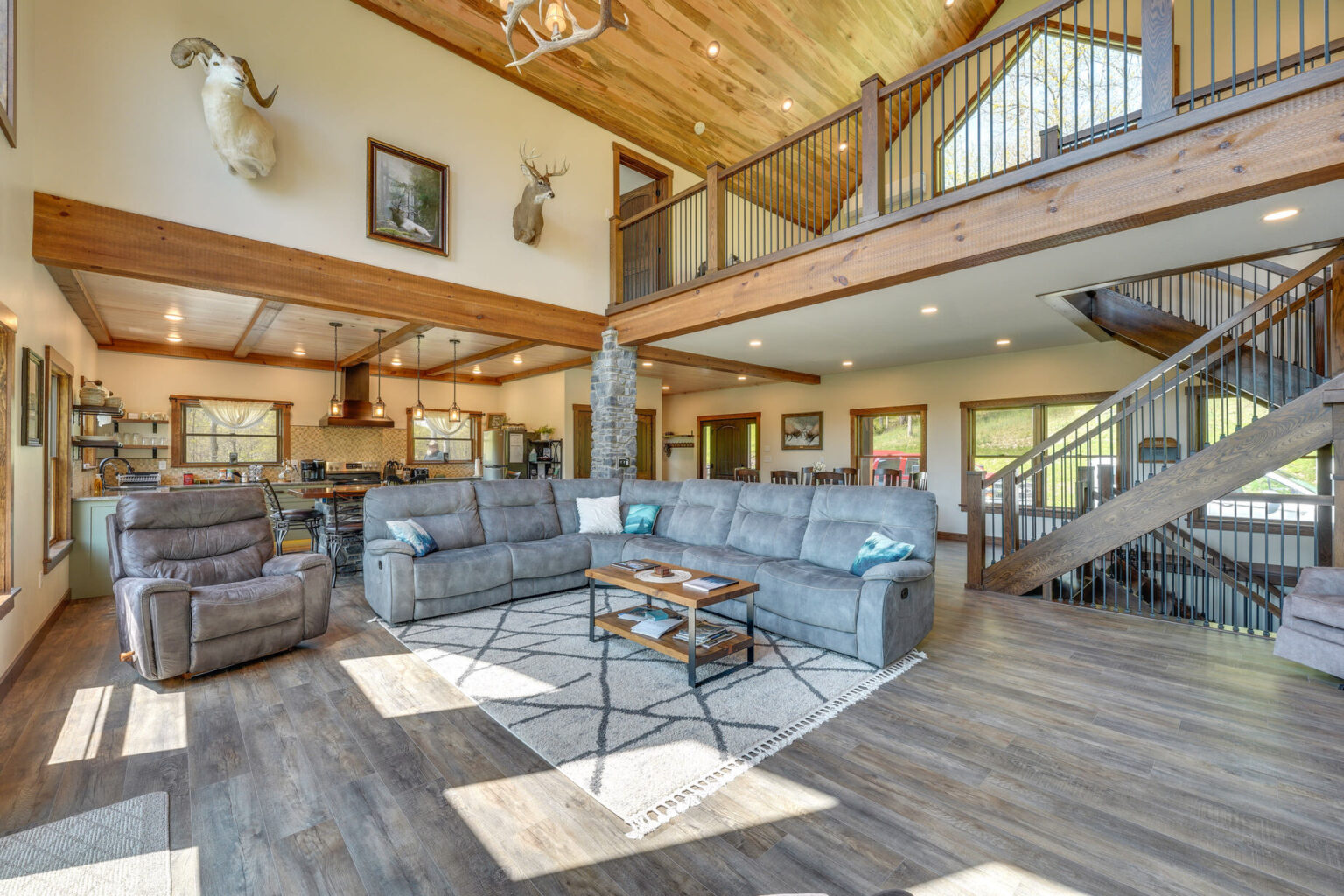 Bugle Hollow Lodge Near Benezette, PA Vacation Rental