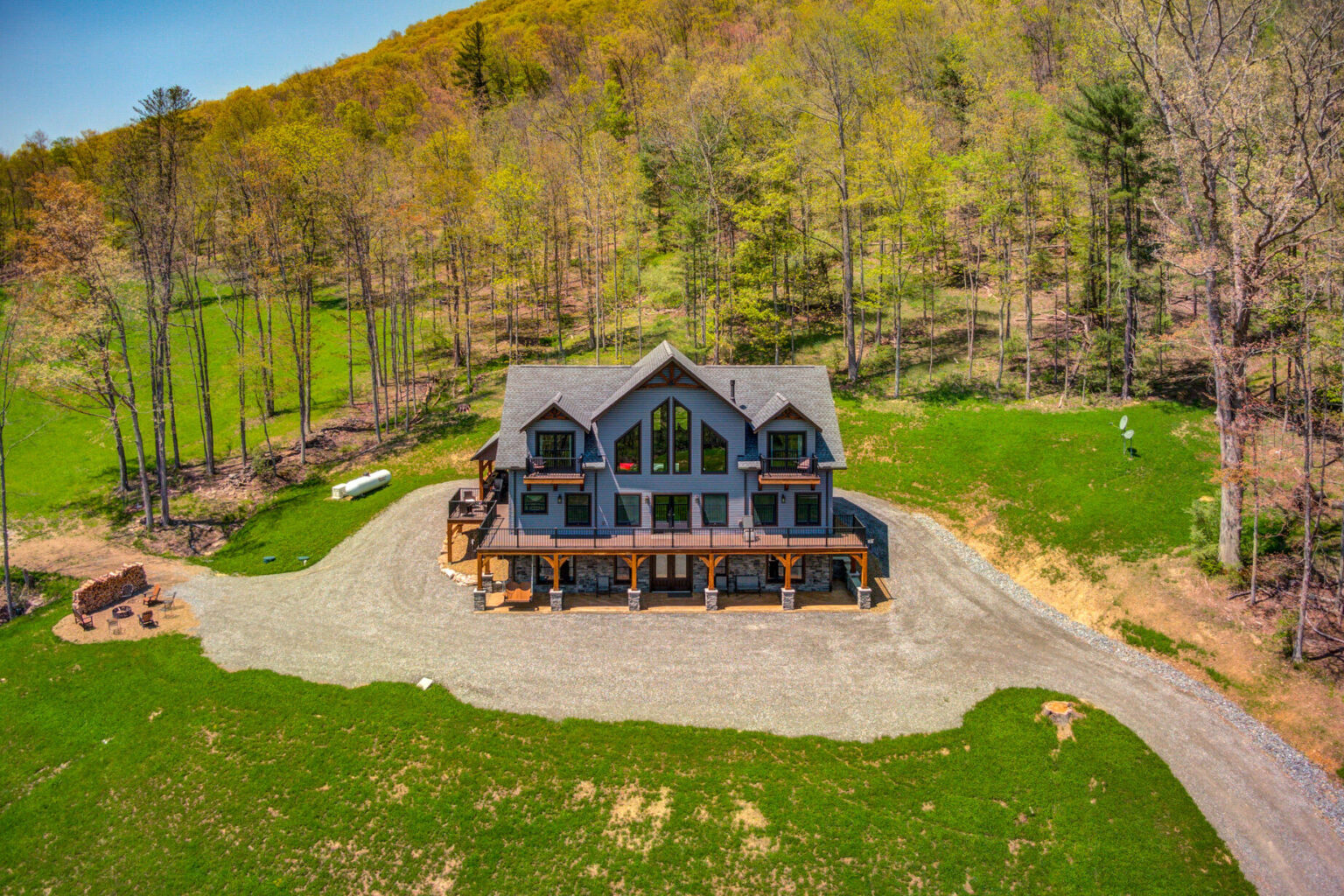 Bugle Hollow Lodge Near Benezette, PA Vacation Rental